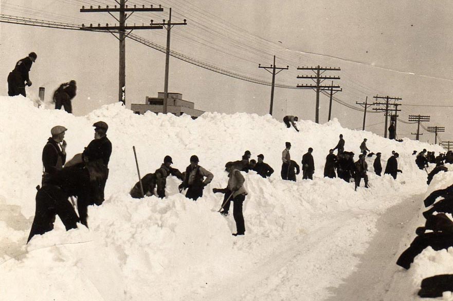 Digging out after snowfall, Feb 1939